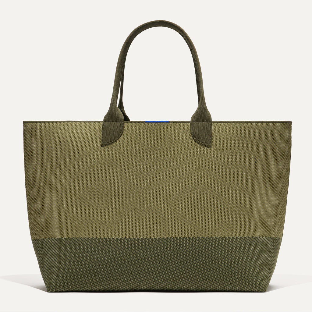 The Lightweight Mega Tote