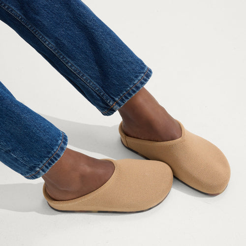 The Casual Clog - Butternut