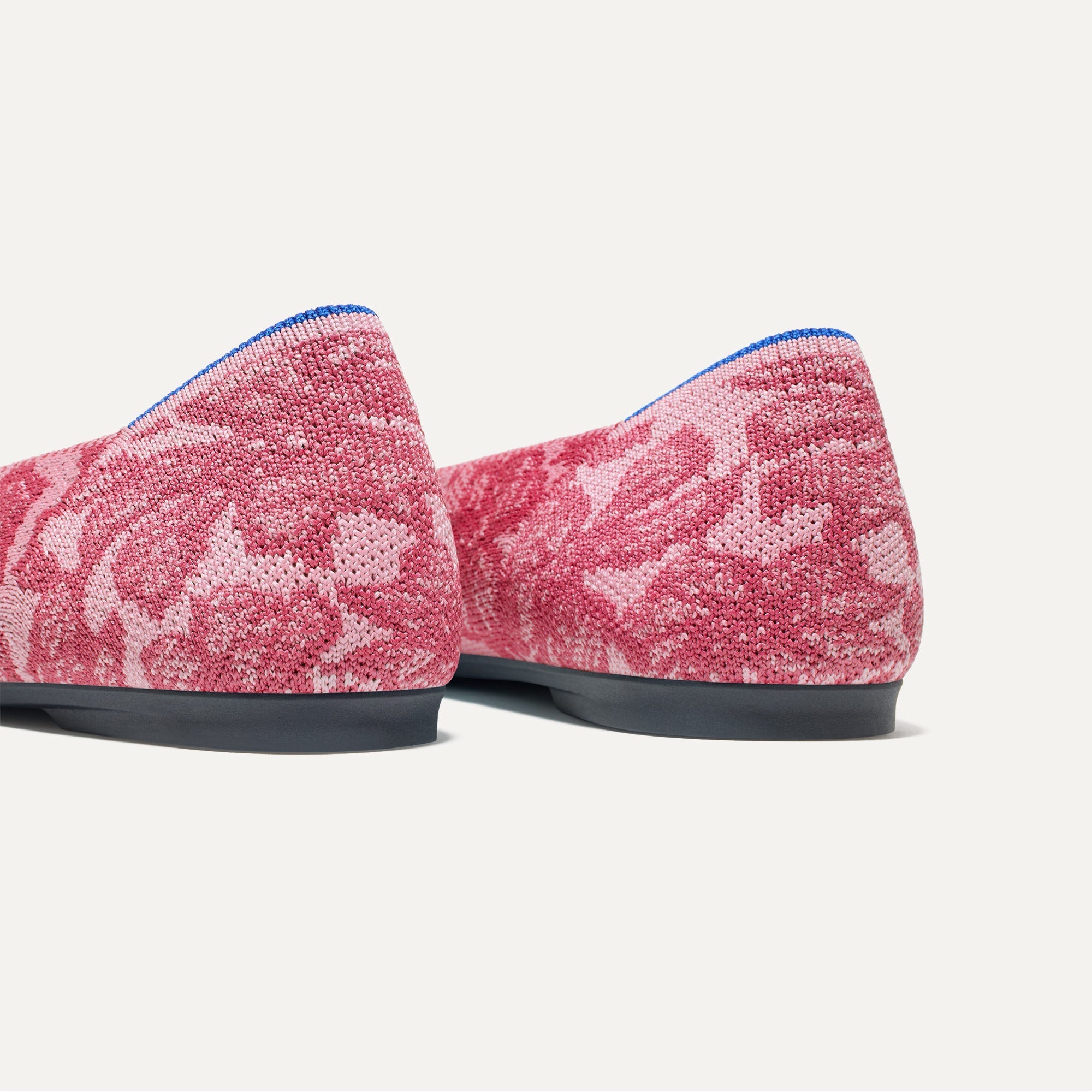 The Point II - Hibiscus Chantilly