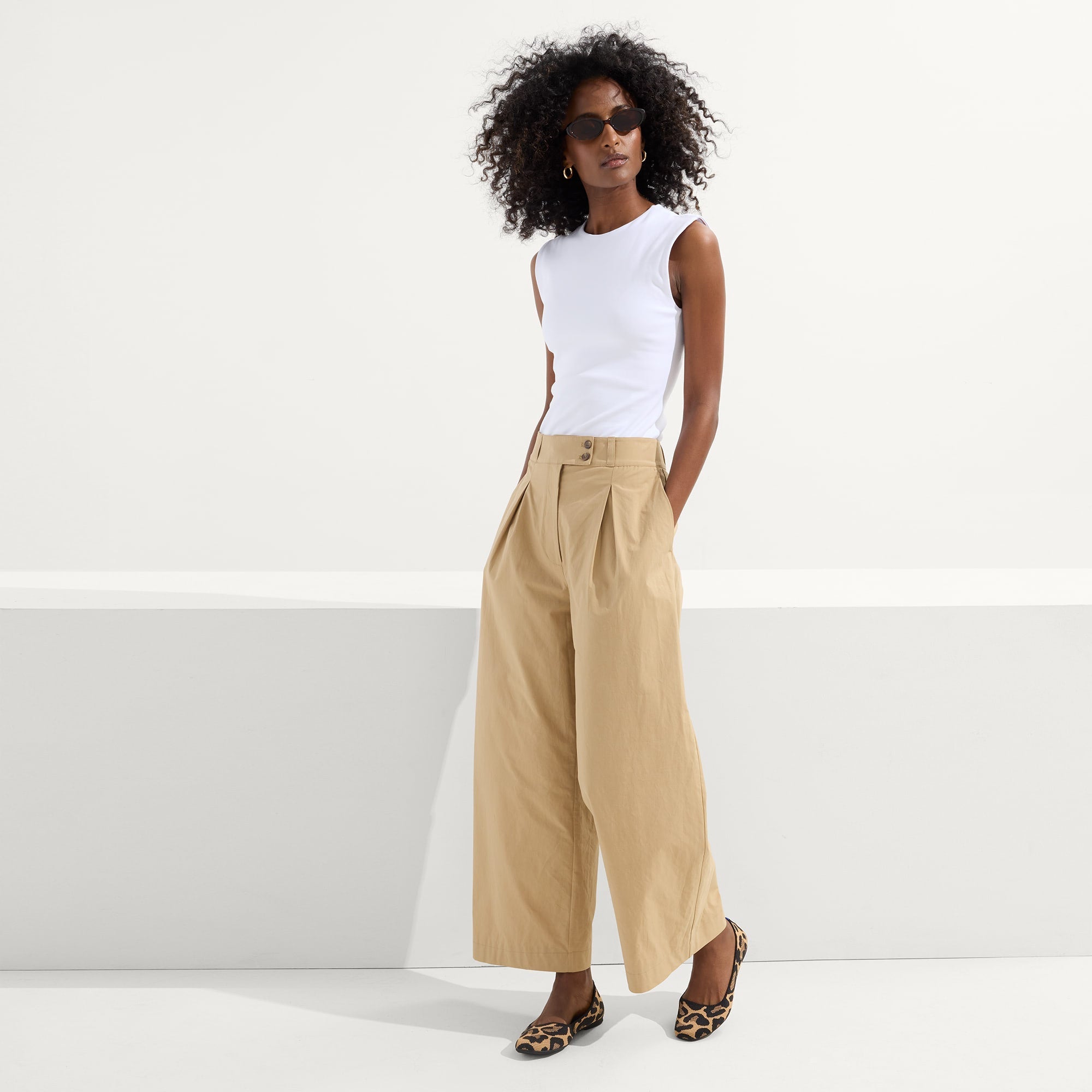 The Max Square - Amber Cat