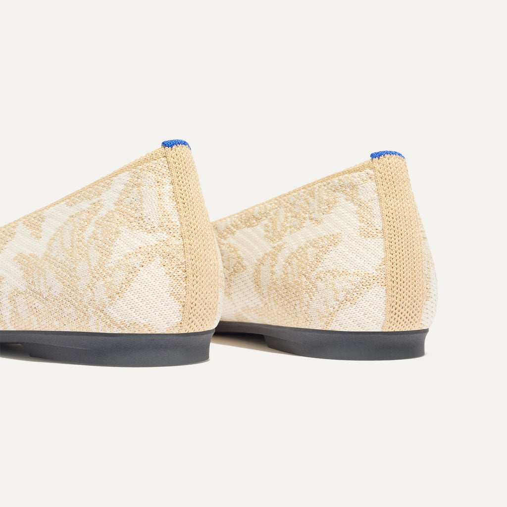 The Max Square - White Chantilly