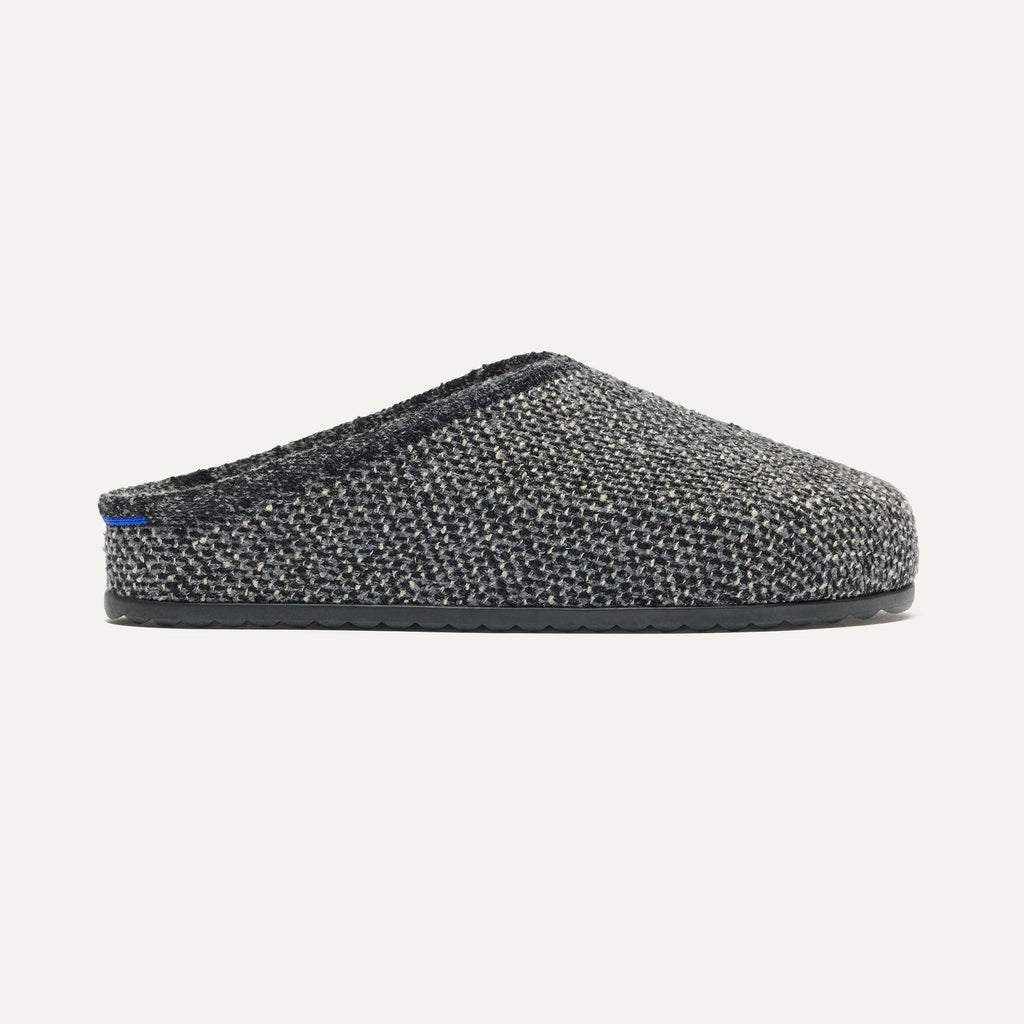 The Cozy Clog - Black Sesame Bouclé