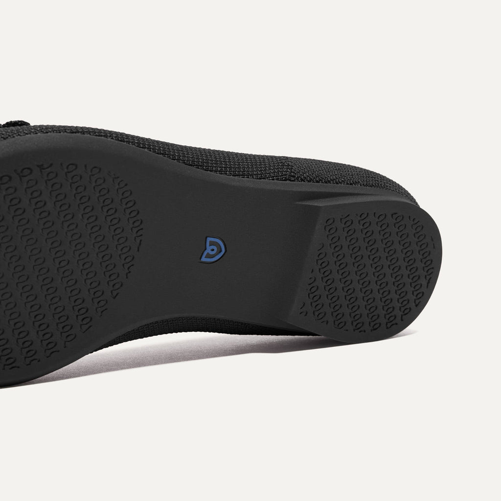 The Petal Point II - Black